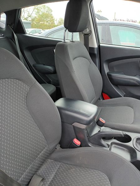 Hyundai ix35 2011 369017391