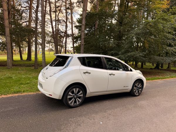 Nissan Leaf EV SVE + 6.6kW Charger 369013995