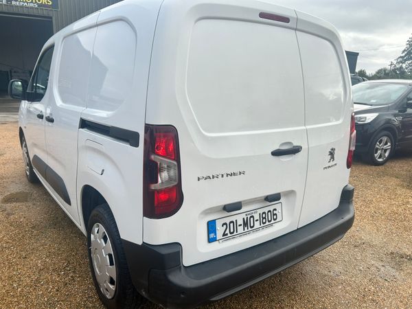 Peugeot partner professional **price inc vat** 369030688