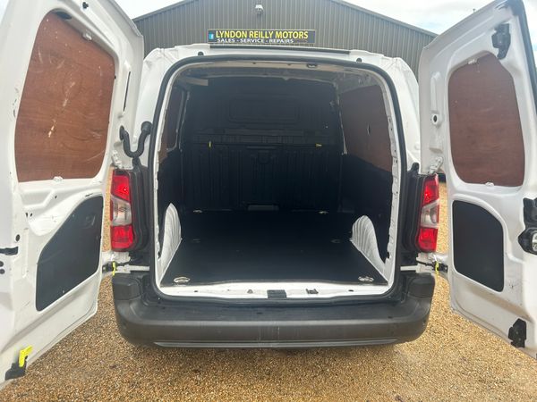 Peugeot partner professional **price inc vat** 369030694