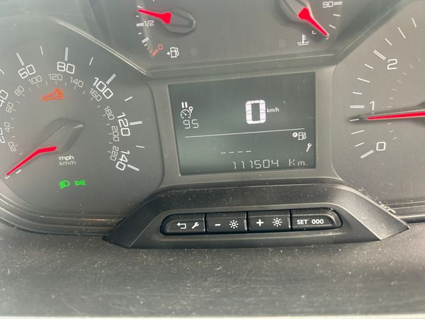 Peugeot partner professional **price inc vat** 369030690