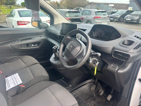 Peugeot partner professional **price inc vat** 369030691