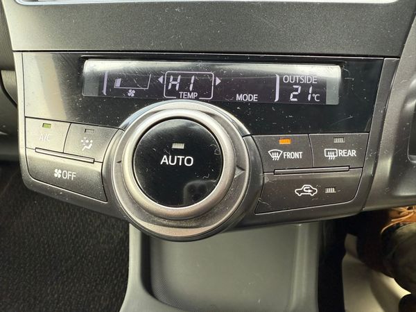 2014 Toyota Prius Plus/alpha1.8 Hybrid auto 7Seate 369048099