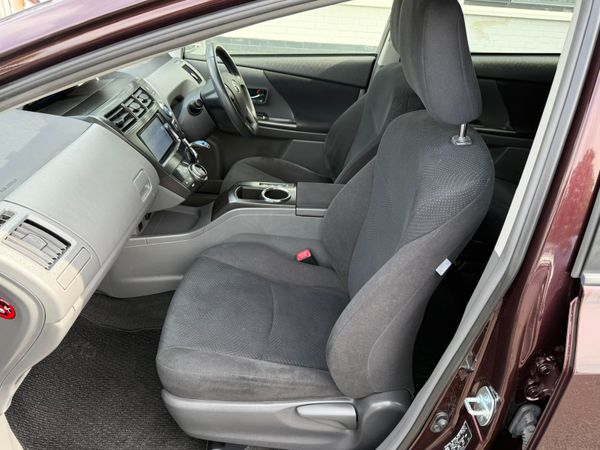 2014 Toyota Prius Plus/alpha1.8 Hybrid auto 7Seate 369048104