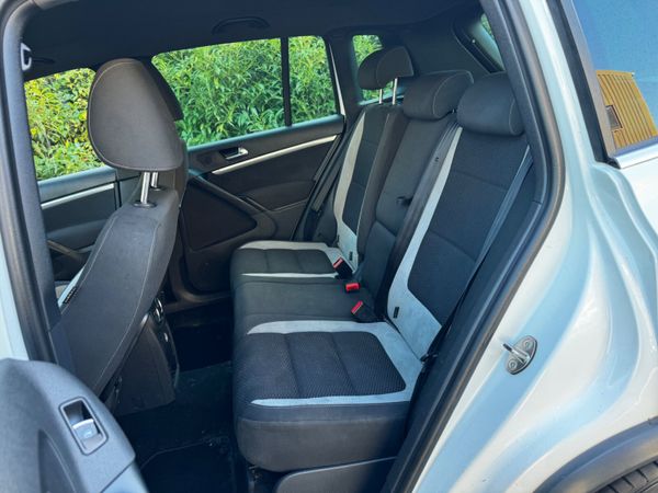 Volkswagen Tiguan R Line 4Motion 369064077