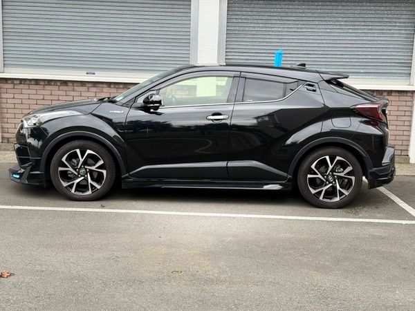 2018 Toyota C-HR (Automatic) – Only 74,000 km! 369125887
