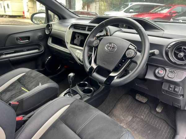 19 Toyota Aqua GR-sport 369168963