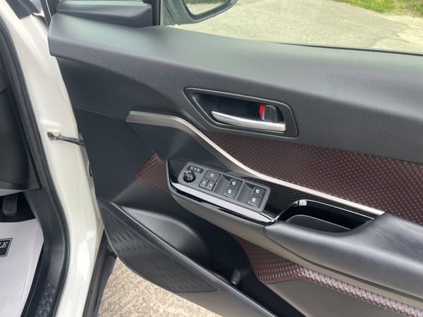 TOYOTA C-HR 2019, 1.8 HYBRID AUTO LOW KM HIGH SPEC 369175513