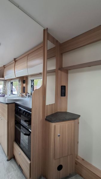 Bailey Phoinex Island bed caravan 369170703