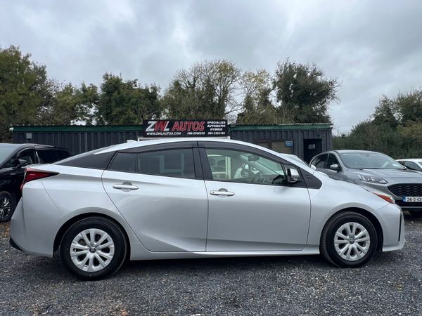22 Toyota Prius  Very Low Mileage 369173739