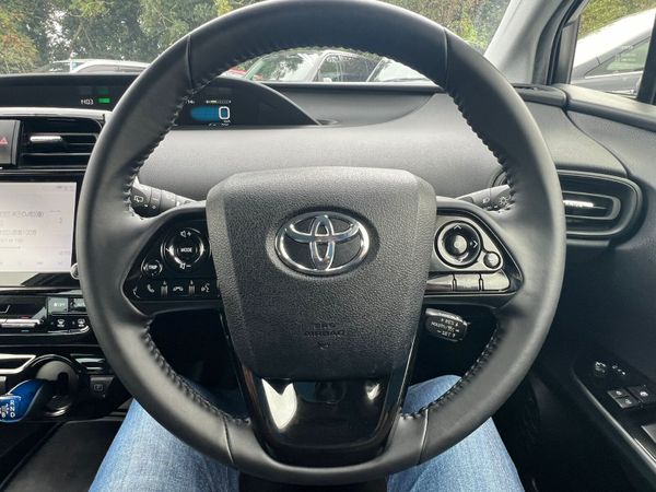 22 Toyota Prius  Very Low Mileage 369173765