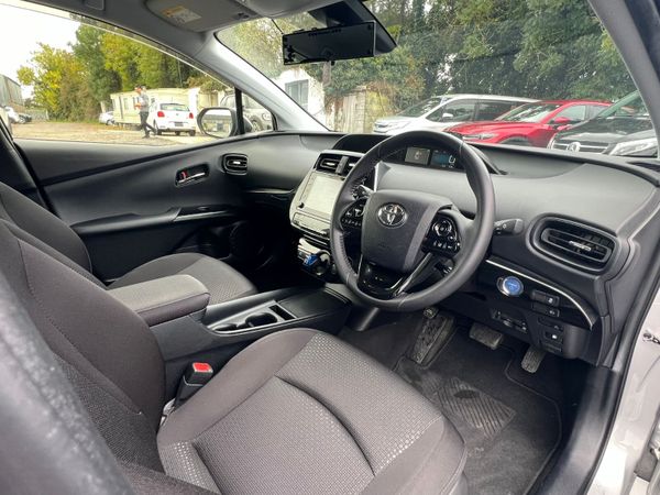 22 Toyota Prius  Very Low Mileage 369173769