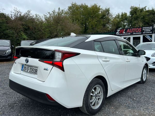 20 Toyota Prius Hybrid 369173962