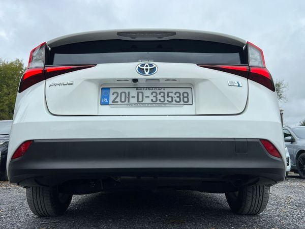 20 Toyota Prius Hybrid 369173972