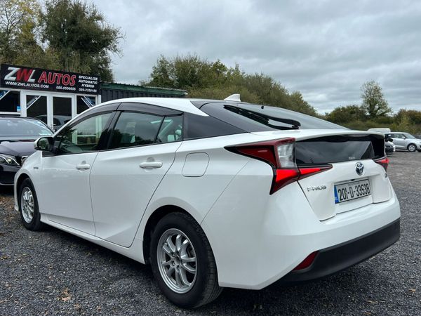 20 Toyota Prius Hybrid 369173973