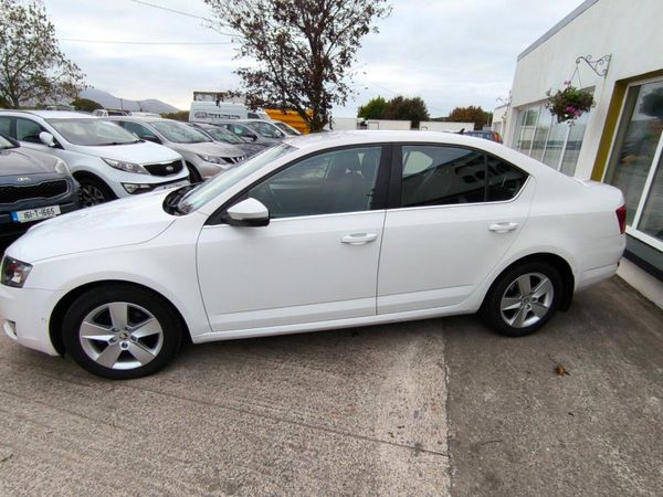 Skoda Octavia 1.6tdi Active Hatch 369189591