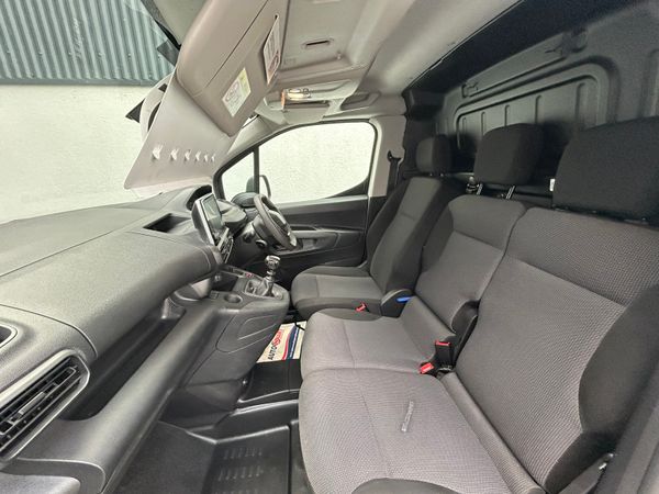 2022 Peugeot Partner 'Professional 369180669