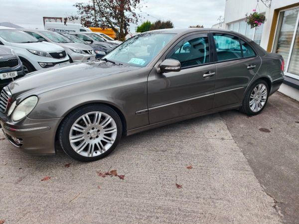 Mercedes-Benz E-Class 200K Auto 369194428