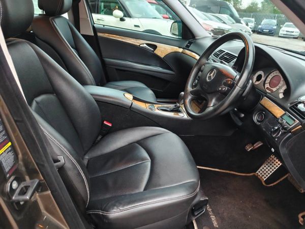 Mercedes-Benz E-Class 200K Auto 369194433