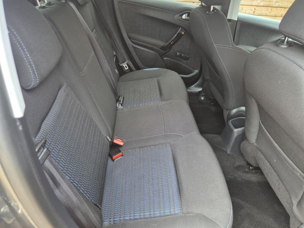 Peugeot 208 2013 Automatic 369191282