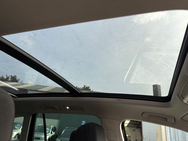 Volkswagen Tiguan R-Line DSG 150bhp 369217549