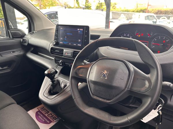 Peugeot Partner 2022 369212074
