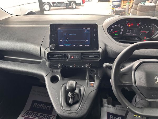 Peugeot Partner 2022 369212077
