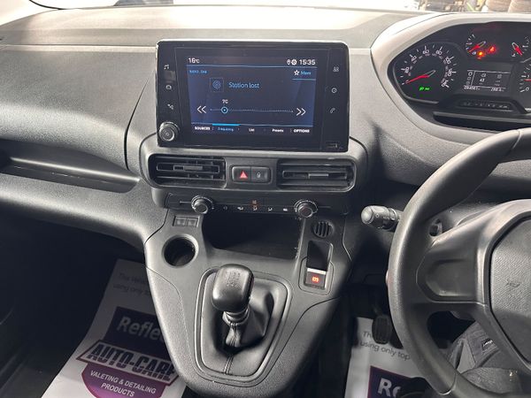 Peugeot Partner 2022 369212071