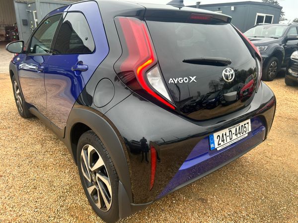 Toyota Aygo X design automatic 369220219