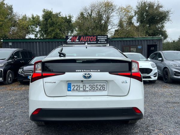 22 Toyota Prius Hybrid 369237715