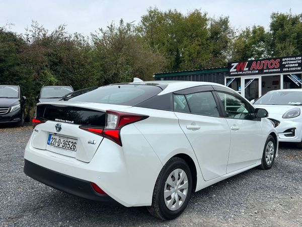 22 Toyota Prius Hybrid 369237800