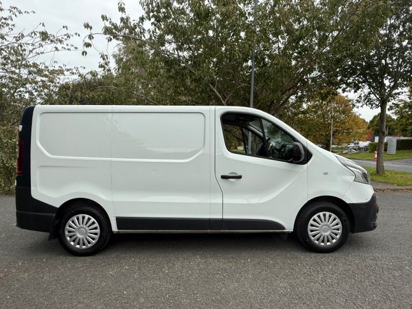 Renault Trafic 2019 CVRT INCLUDES VAT 369256339
