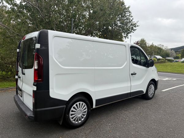Renault Trafic 2019 CVRT INCLUDES VAT 369256364
