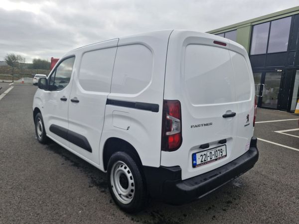 Peugeot Partner 2022 369265961