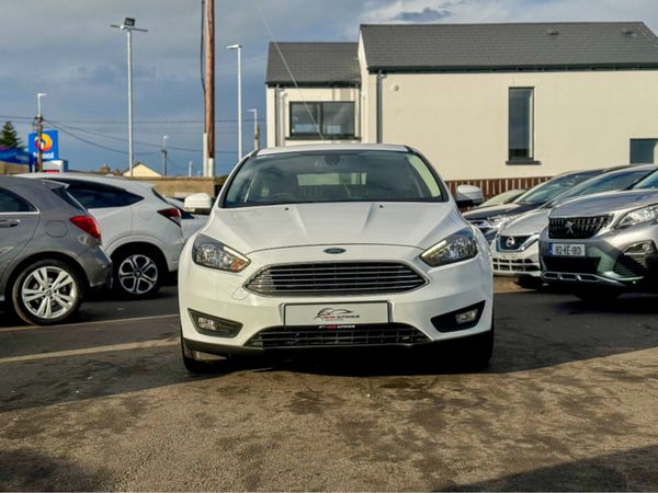 Ford Focus 1.0 ZETEC ECOBOOST 125PS 5DR T 369268245