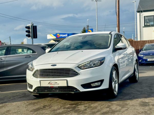 Ford Focus 1.0 ZETEC ECOBOOST 125PS 5DR T 369268246