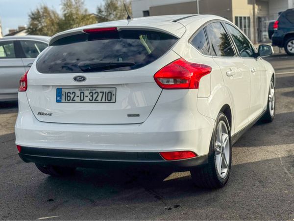 Ford Focus 1.0 ZETEC ECOBOOST 125PS 5DR T 369268250
