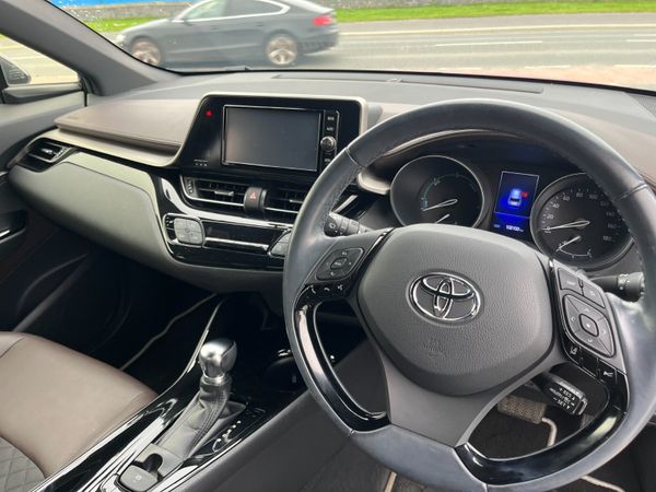 TOYOTA C-HR 2018, 1.8 HYBRID AUTO HIGH SPEC 369277066