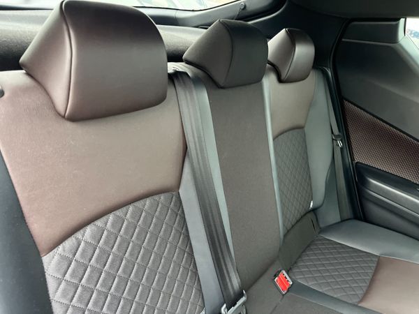 TOYOTA C-HR 2018, 1.8 HYBRID AUTO HIGH SPEC 369277063