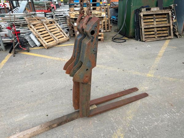 JCB 3cx forks. 369270575