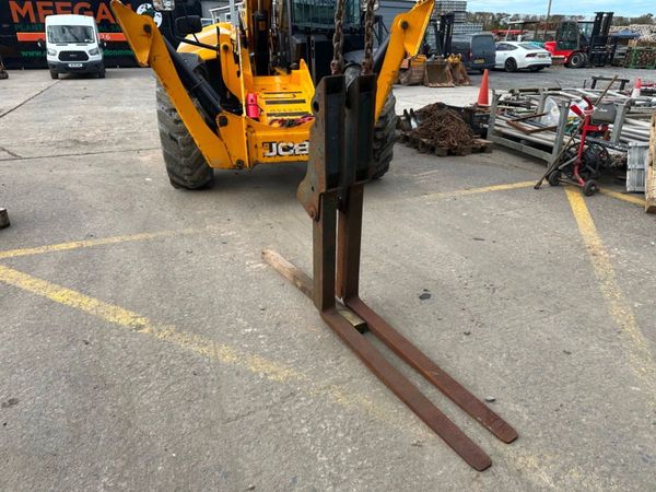 JCB 3cx forks. 369270577