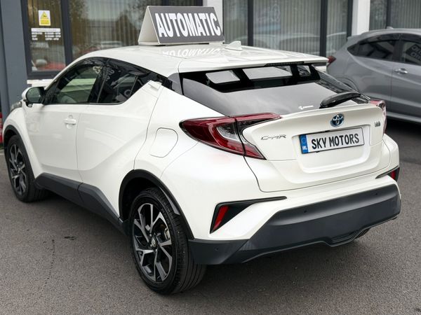 2018 Toyota C-HR  1.8 Hybrid automatic 369286837