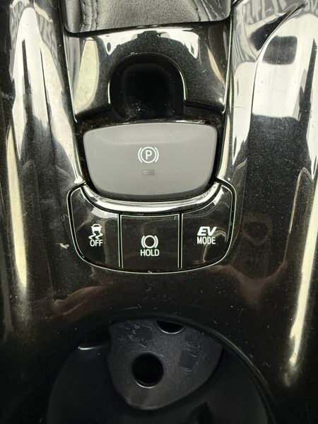 2018 Toyota C-HR  1.8 Hybrid automatic 369286849