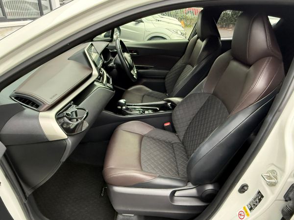 2018 Toyota C-HR  1.8 Hybrid automatic 369286856