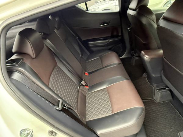 2018 Toyota C-HR  1.8 Hybrid automatic 369286857