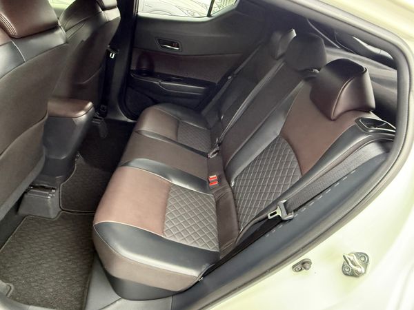 2018 Toyota C-HR  1.8 Hybrid automatic 369286858