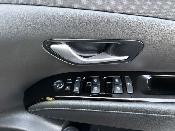 Hyundai Tucson Executive in stunning Teal metallic 369280710