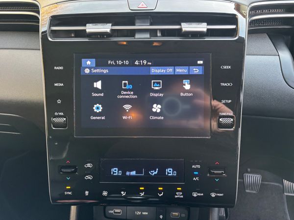 Hyundai Tucson Executive in stunning Teal metallic 369280742