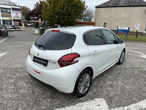 Peugeot 208 2016 1.2 Petrol Auto 369296169