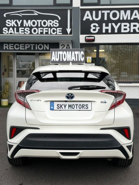 2018 Toyota C-HR  1.8 Hybrid automatic,Top Specs 369301514